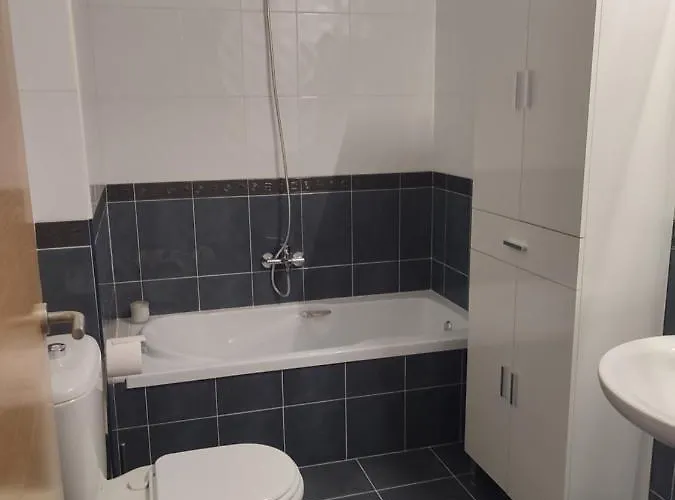 Atico Minerva شقة