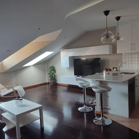 Atico Minerva 아파트 *